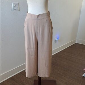 High-Rise Wide-Leg Crop Trousers in Light Taupe